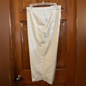 Rectangle Bleu Size 22 Straight Leg Light Khaki Capri Pants Cuffed Hem